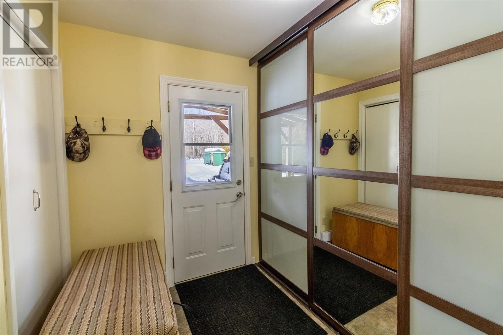 1370 Third Lin E, Sault Ste. Marie, Ontario  P6A 0E1 - Photo 3 - SM260463