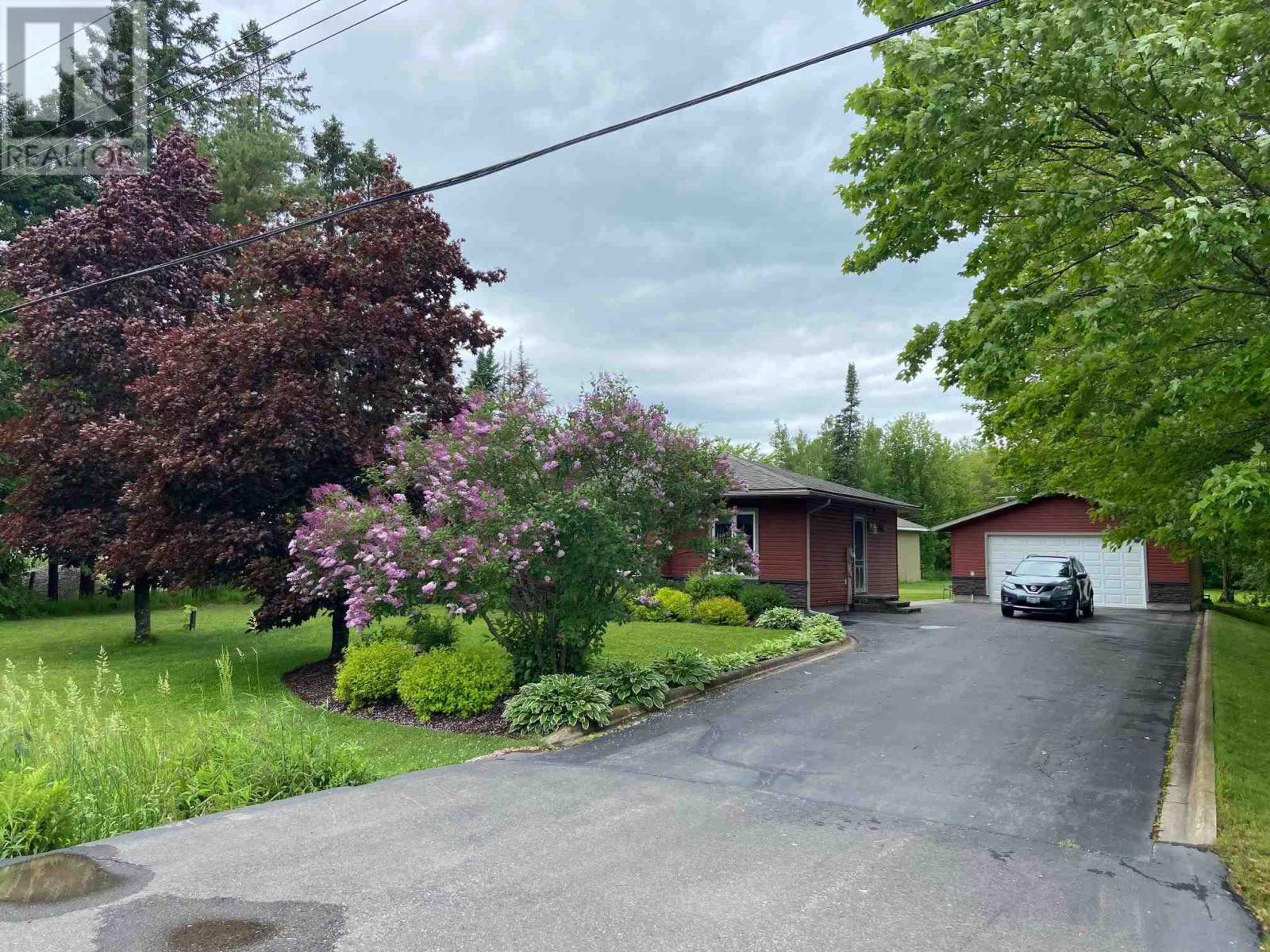 1370 Third Lin E, Sault Ste. Marie, Ontario  P6A 0E1 - Photo 30 - SM260463