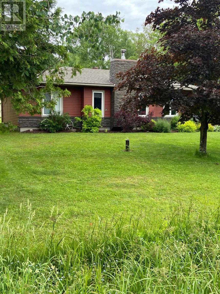 1370 Third Lin E, Sault Ste. Marie, Ontario  P6A 0E1 - Photo 27 - SM260463