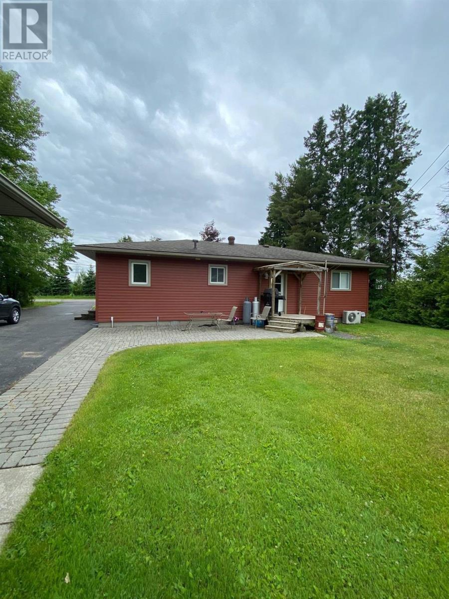 1370 Third Lin E, Sault Ste. Marie, Ontario  P6A 0E1 - Photo 32 - SM260463
