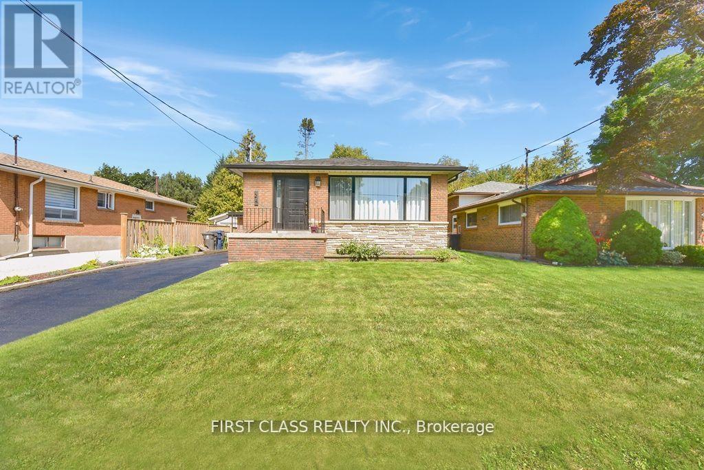 BSMT - 24 FINTONA AVENUE, Toronto, Ontario