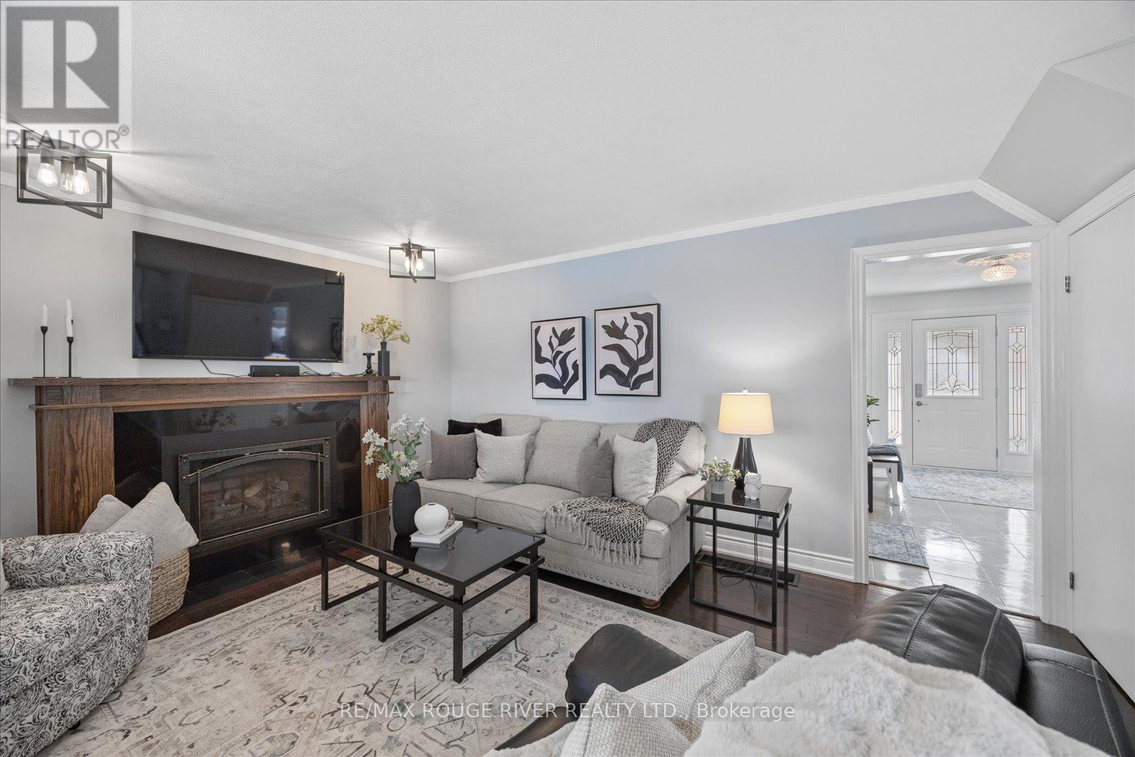 706 Fernhill Boulevard, Oshawa, Ontario  L1J 5K3 - Photo 14 - E12879300