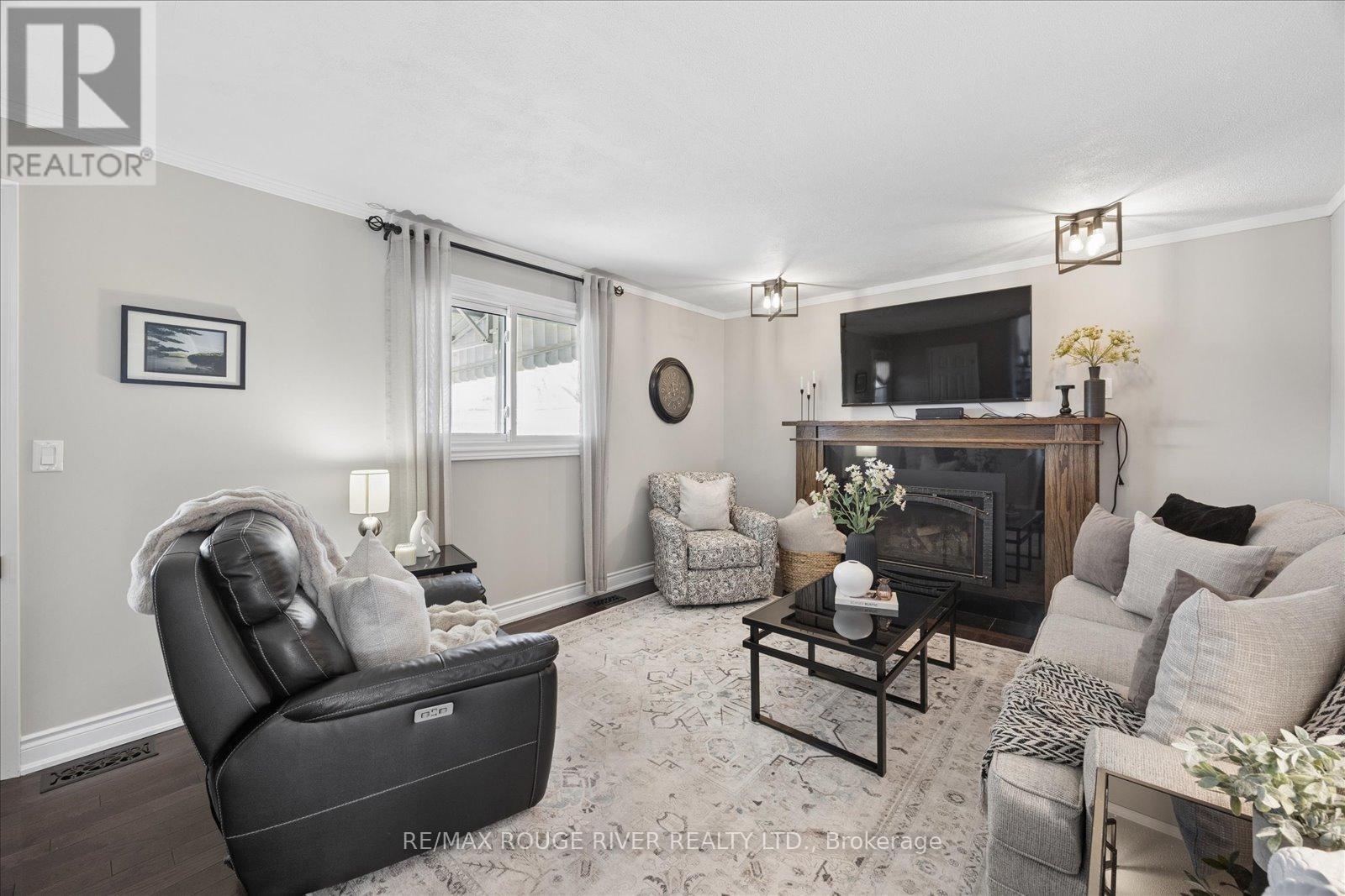 706 Fernhill Boulevard, Oshawa, Ontario  L1J 5K3 - Photo 16 - E12879300