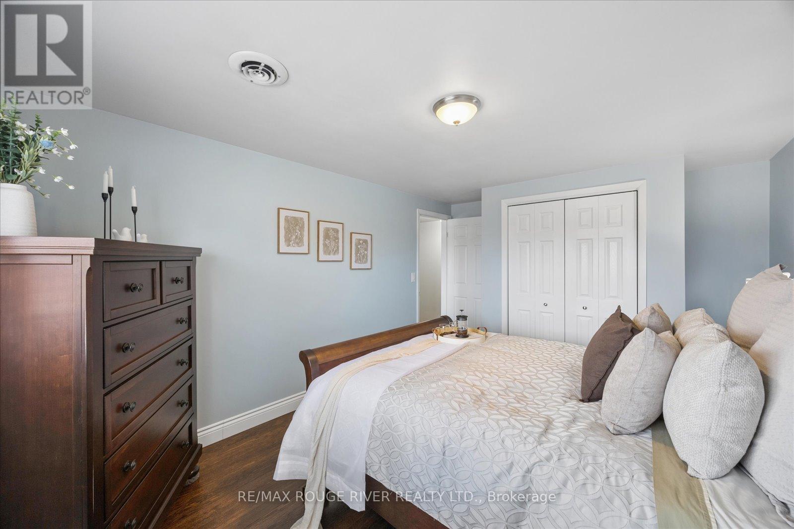 706 Fernhill Boulevard, Oshawa, Ontario  L1J 5K3 - Photo 21 - E12879300