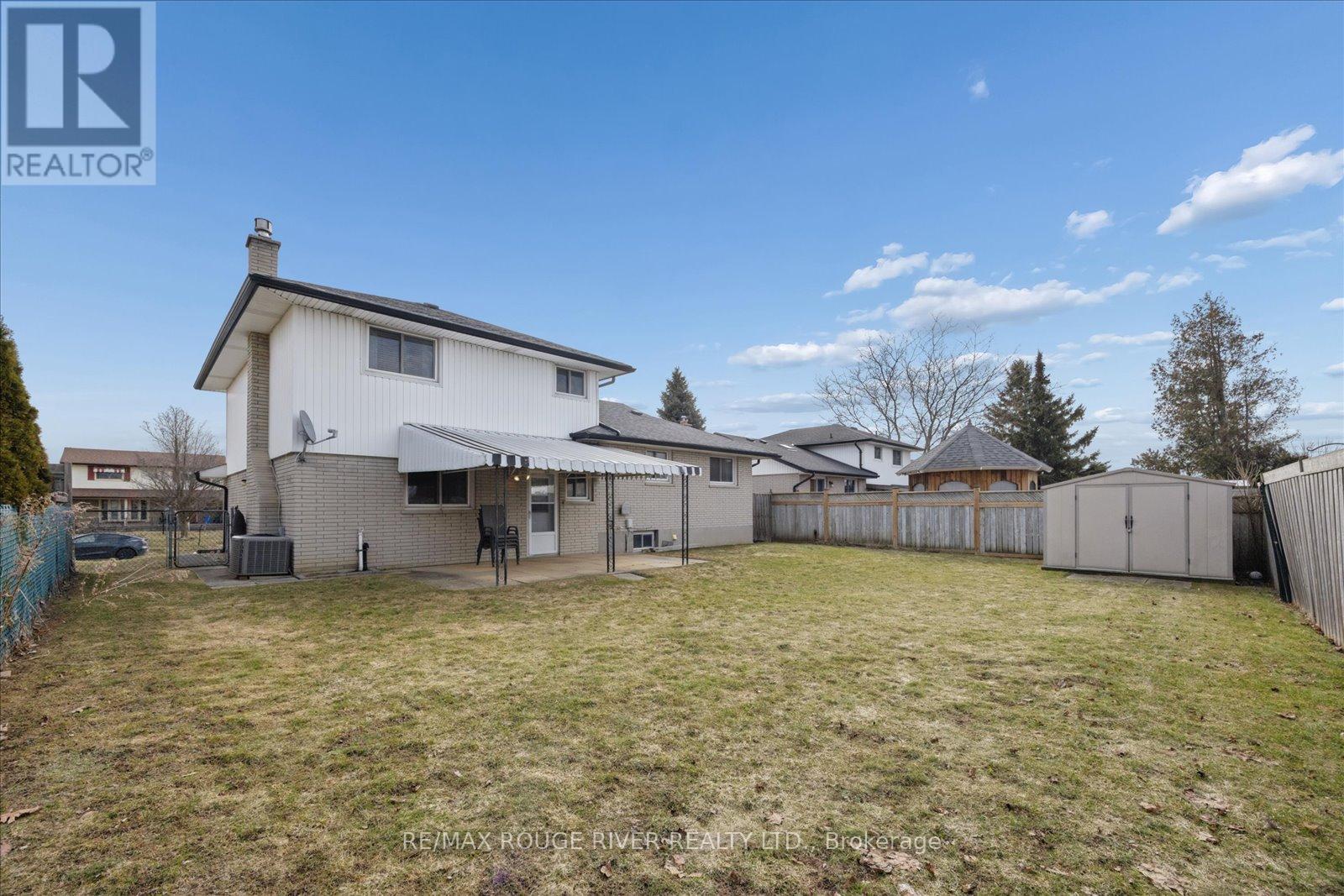 706 Fernhill Boulevard, Oshawa, Ontario  L1J 5K3 - Photo 32 - E12879300