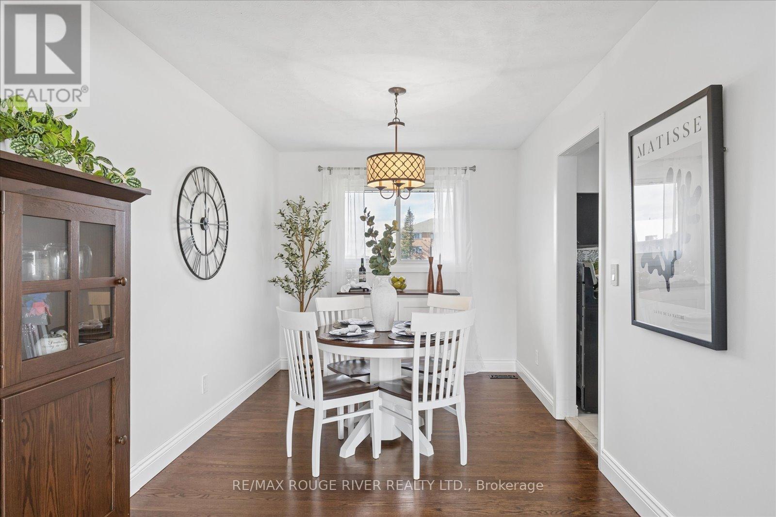 706 Fernhill Boulevard, Oshawa, Ontario  L1J 5K3 - Photo 8 - E12879300