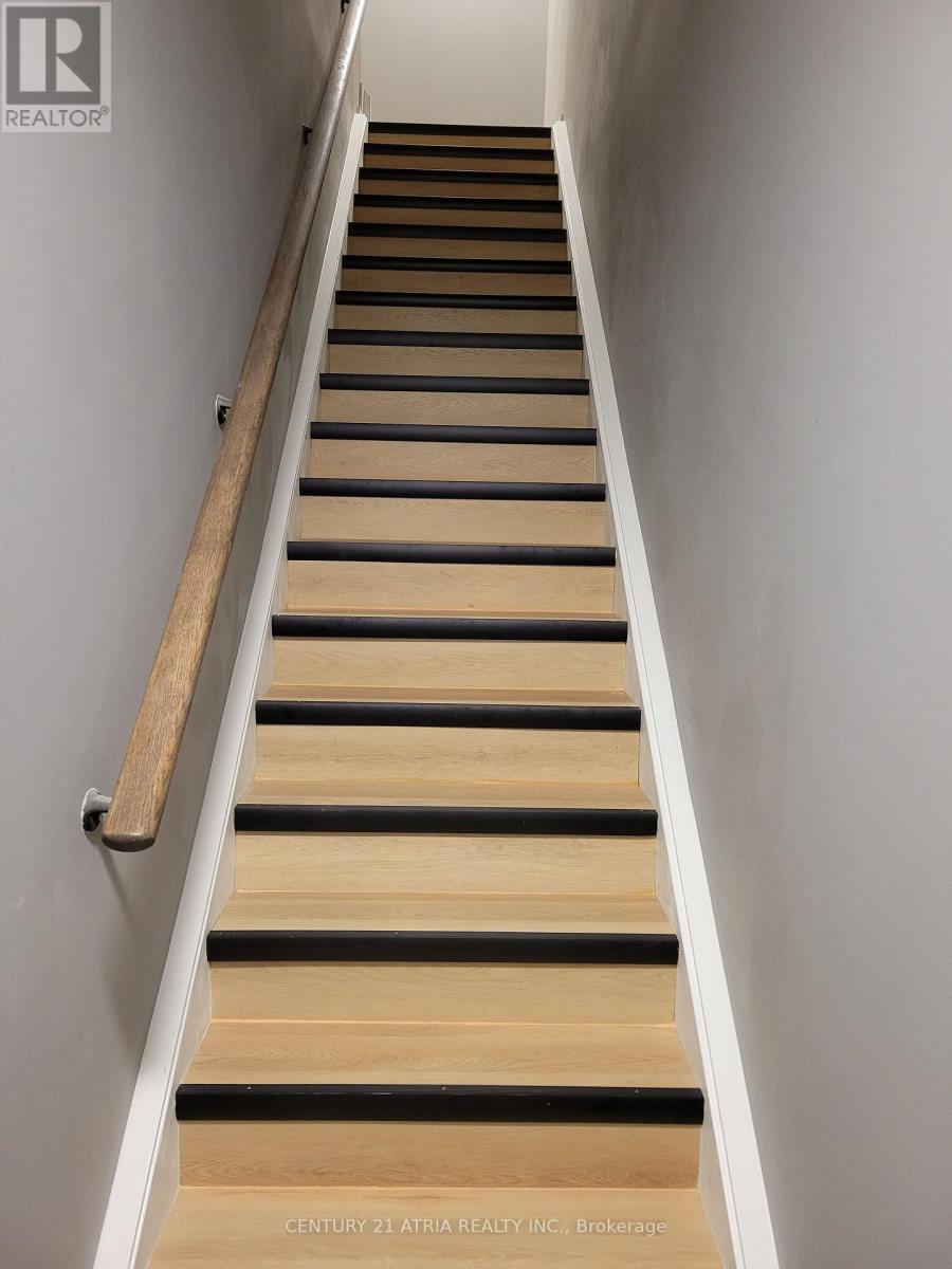 48 - 300 Alex Gardner Circle, Aurora, Ontario  L4G 1N4 - Photo 3 - N12876038