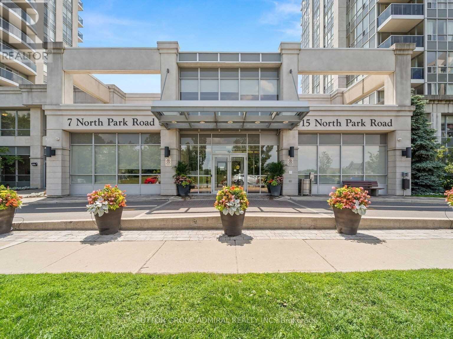 704 - 15 North Park Road, Vaughan, Ontario  L4J 0A1 - Photo 2 - N12879216