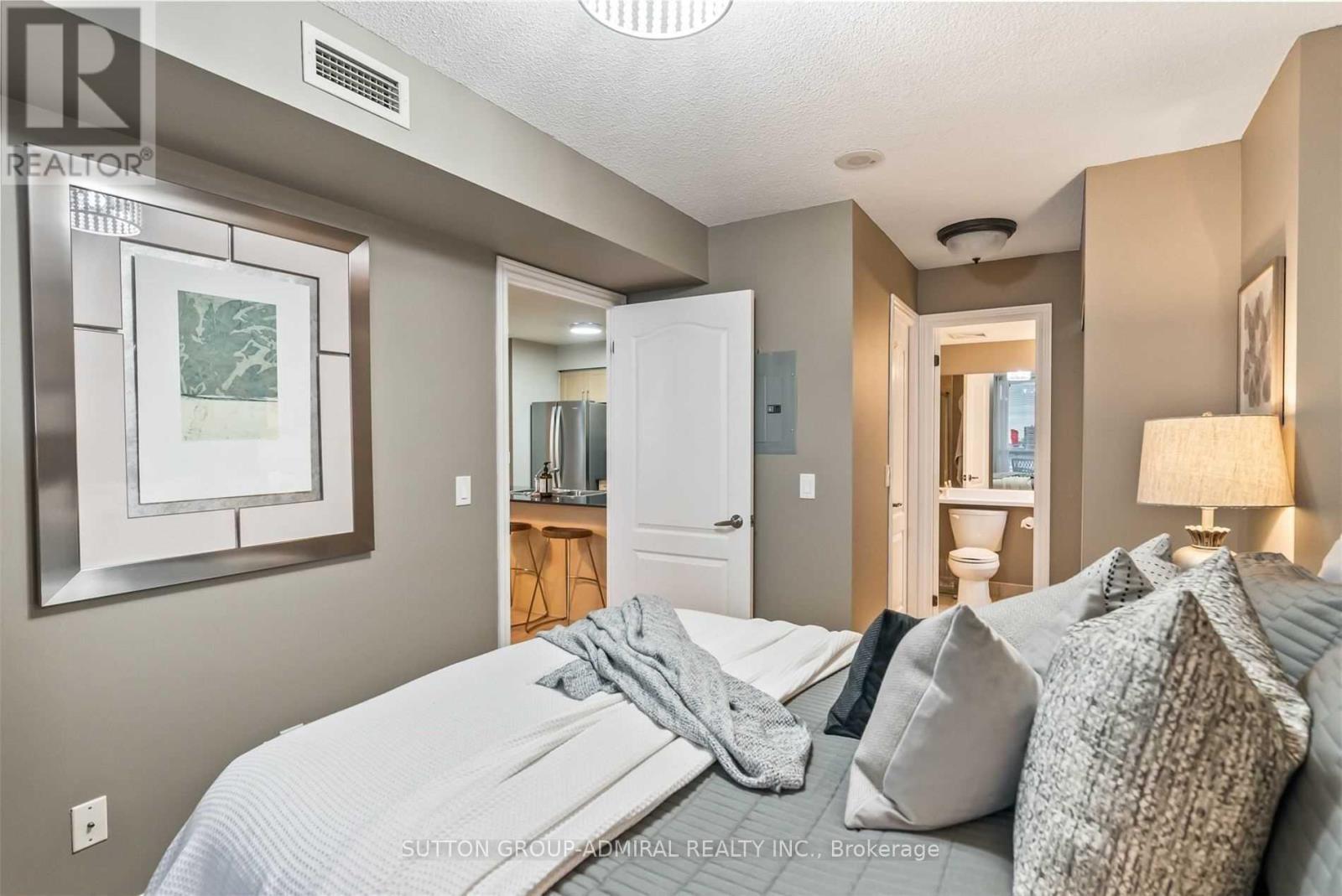 704 - 15 North Park Road, Vaughan, Ontario  L4J 0A1 - Photo 27 - N12879216