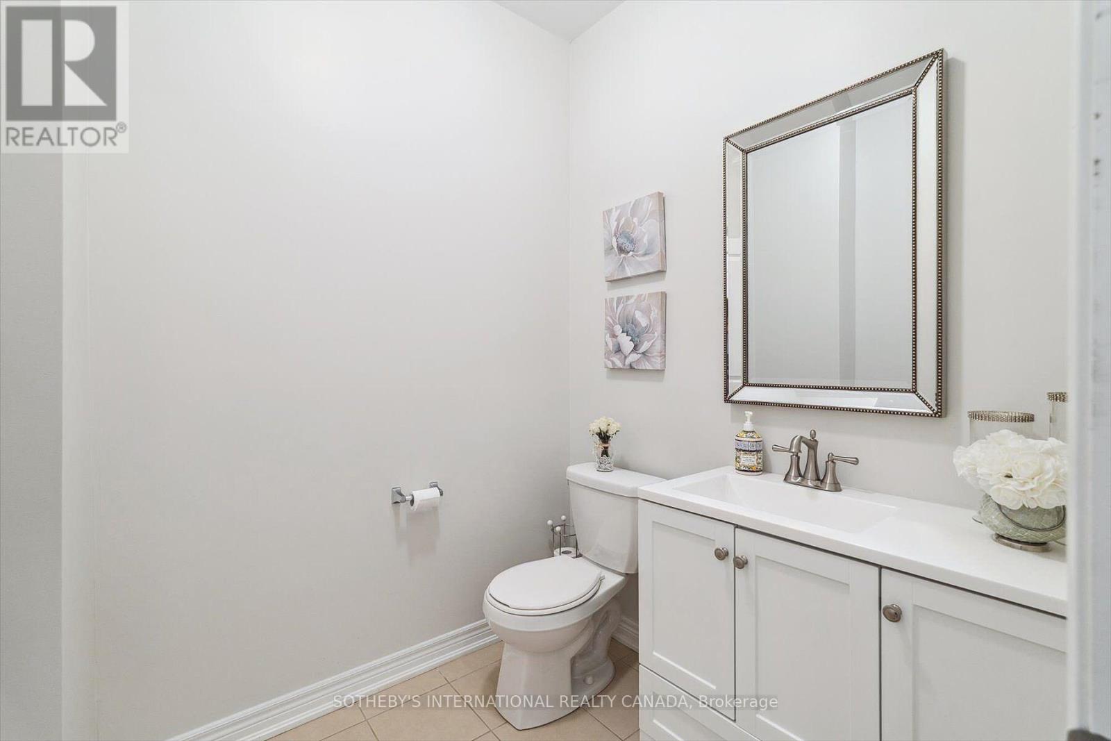 12 Deep River Lane S, Richmond Hill, Ontario  L4C 5S4 - Photo 11 - N12879220