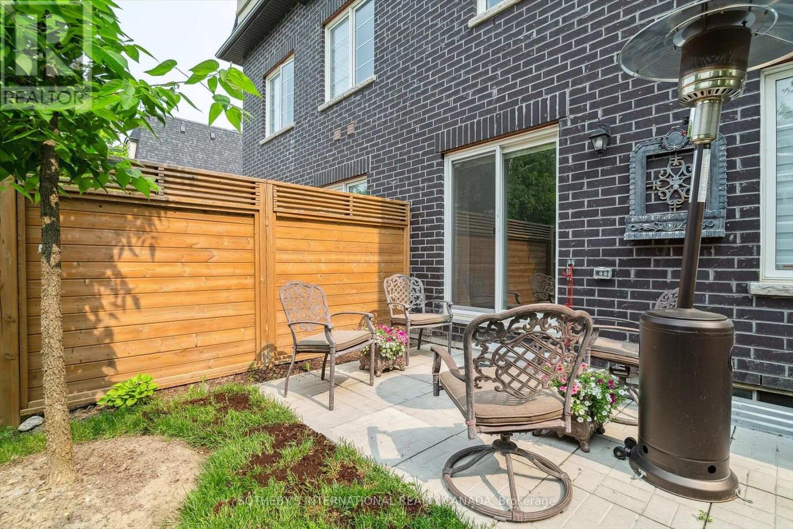 12 Deep River Lane S, Richmond Hill, Ontario  L4C 5S4 - Photo 49 - N12879220