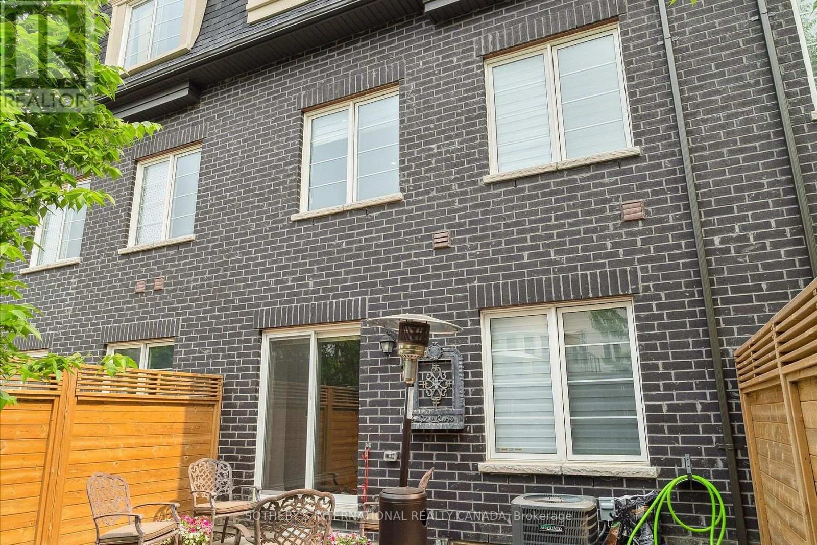 12 Deep River Lane S, Richmond Hill, Ontario  L4C 5S4 - Photo 50 - N12879220