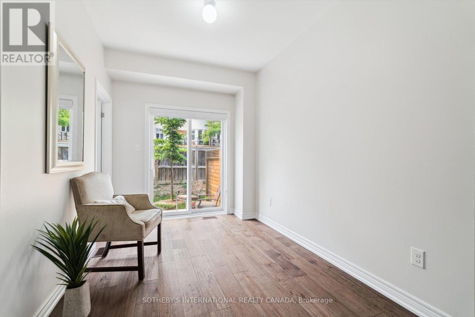 12 Deep River Lane S, Richmond Hill, Ontario  L4C 5S4 - Photo 9 - N12879220