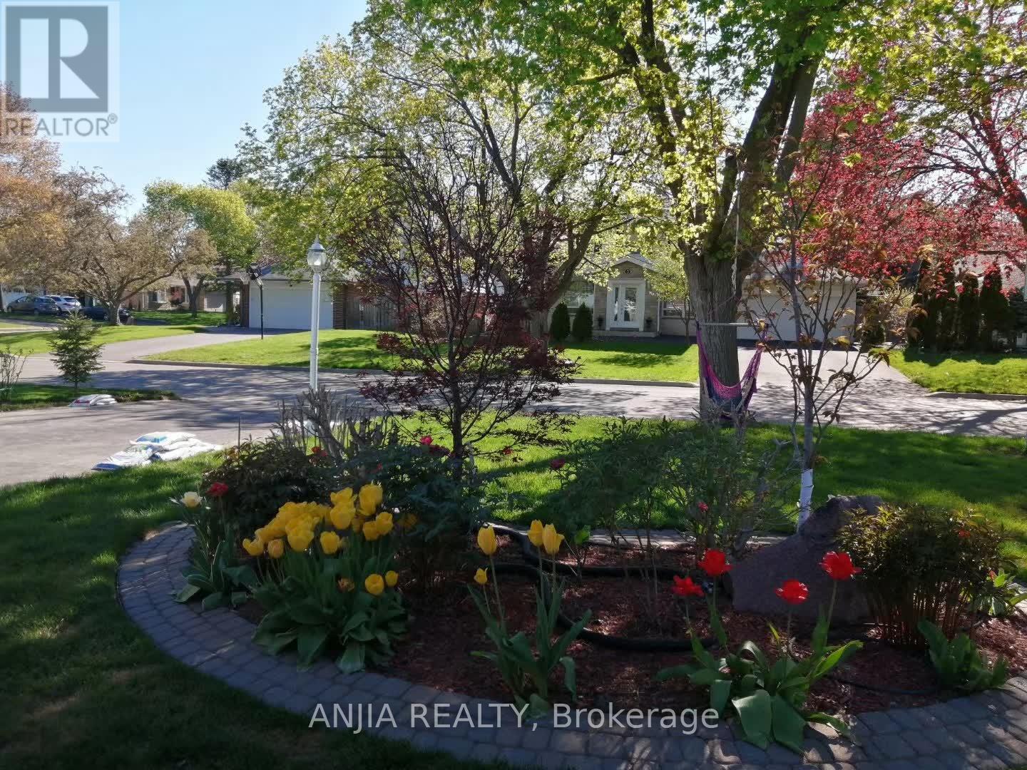 4 SOUTHDALE DRIVE, Markham, Ontario