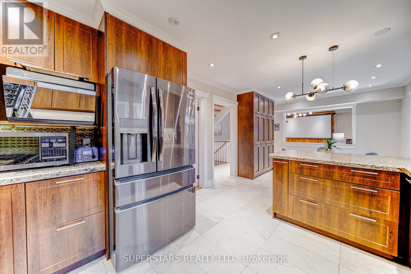 75 Rockwood Crescent, Vaughan, Ontario  L4J 7T2 - Photo 8 - N12879288