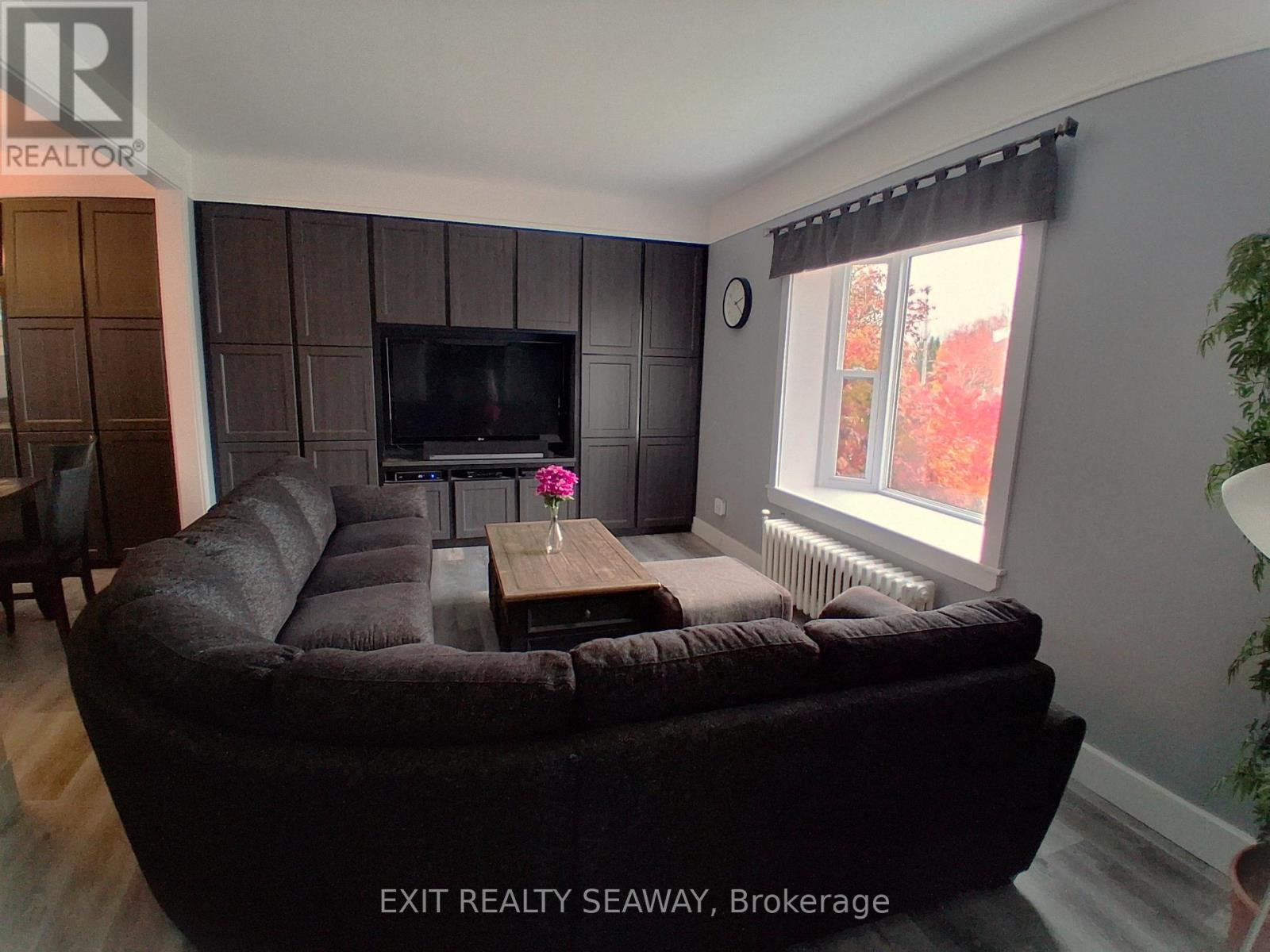 5 Adolphus Street, Cornwall, Ontario  K6H 3R9 - Photo 11 - X12879212