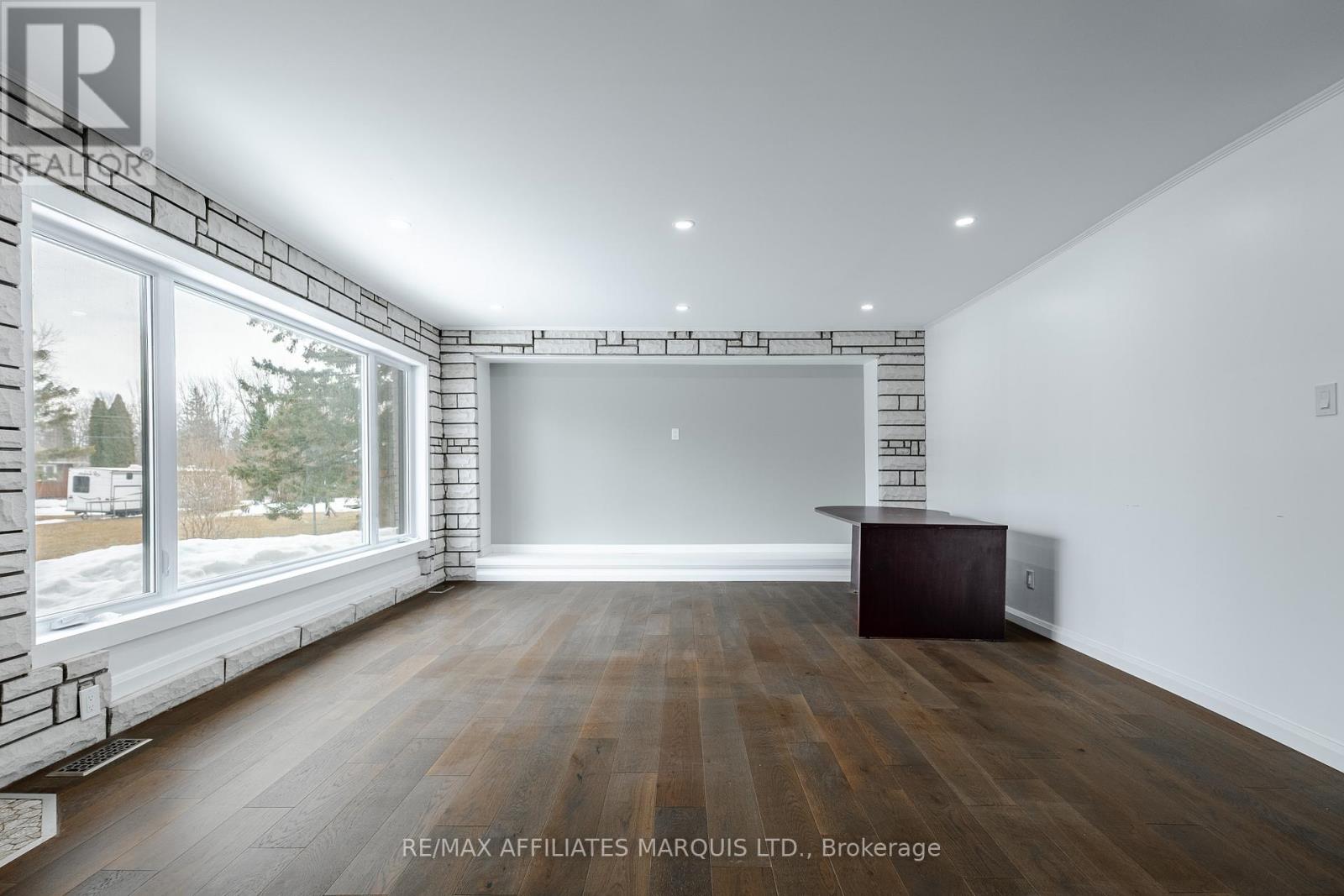 6254 Poplar Street, South Glengarry, Ontario  K0C 1E0 - Photo 14 - X12879282