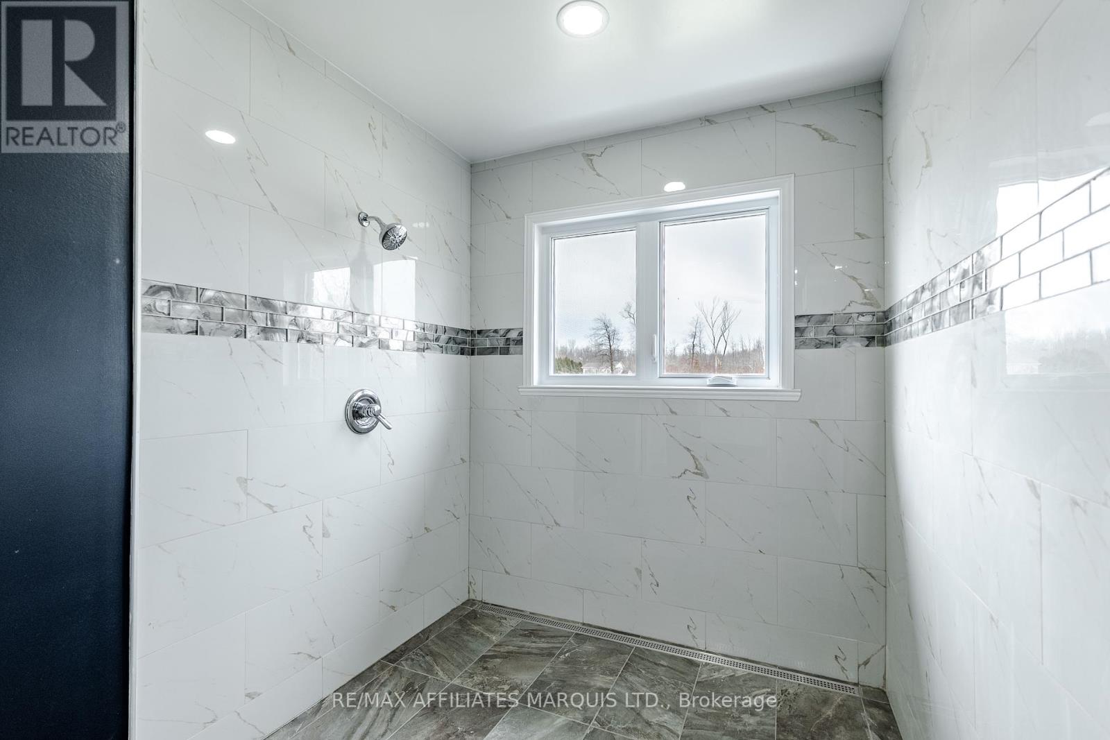 6254 Poplar Street, South Glengarry, Ontario  K0C 1E0 - Photo 32 - X12879282