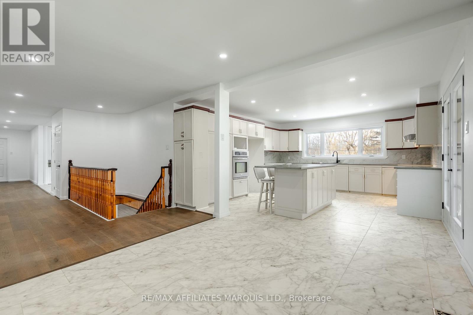 6254 Poplar Street, South Glengarry, Ontario  K0C 1E0 - Photo 34 - X12879282