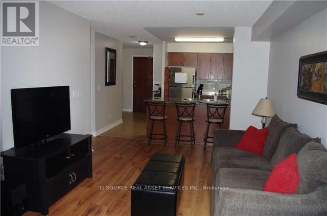 704 - 5 Michael Power Place, Toronto, Ontario  M9A 0A3 - Photo 3 - W12879238