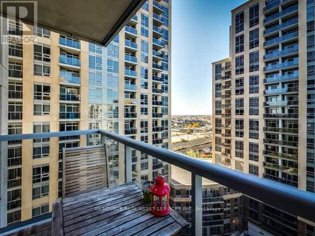 704 - 5 Michael Power Place, Toronto, Ontario  M9A 0A3 - Photo 6 - W12879238