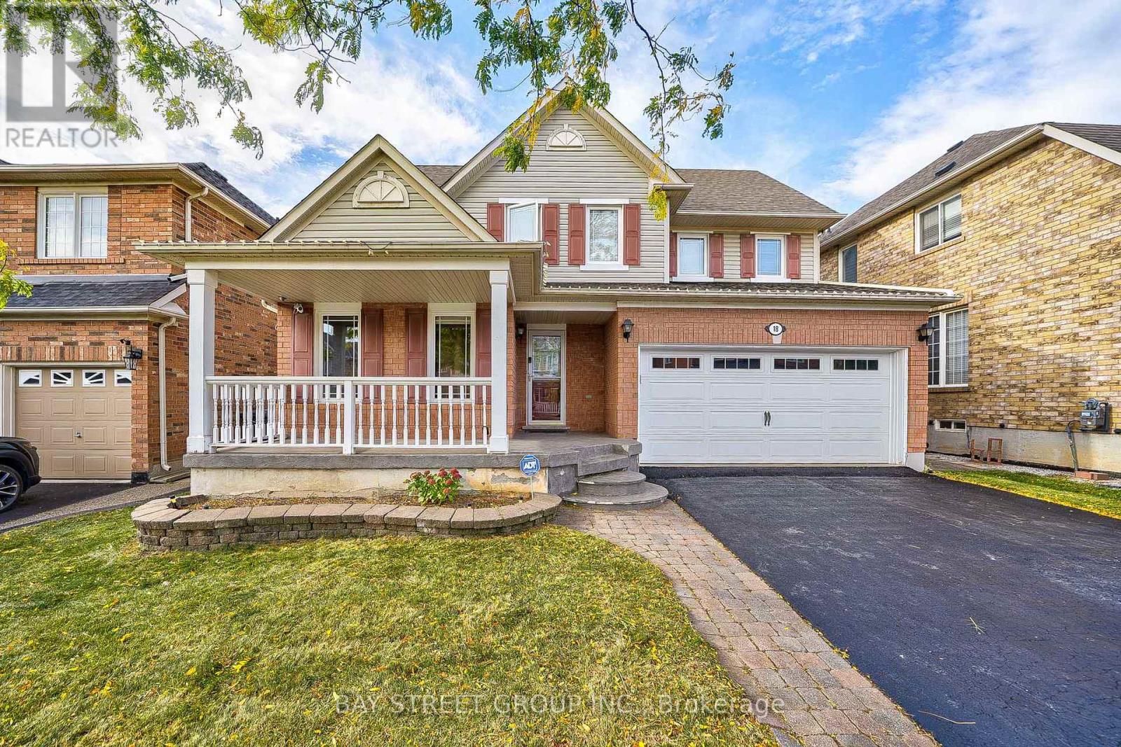 18 LEAGROVE STREET, Brampton, Ontario