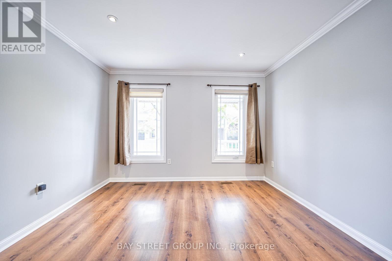 18 Leagrove Street, Brampton, Ontario  L7A 1Z7 - Photo 6 - W12879260