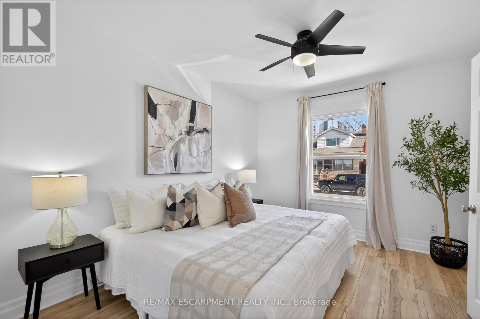 8 East 23rd Street, Hamilton, Ontario  L8V 2W6 - Photo 19 - X12879232