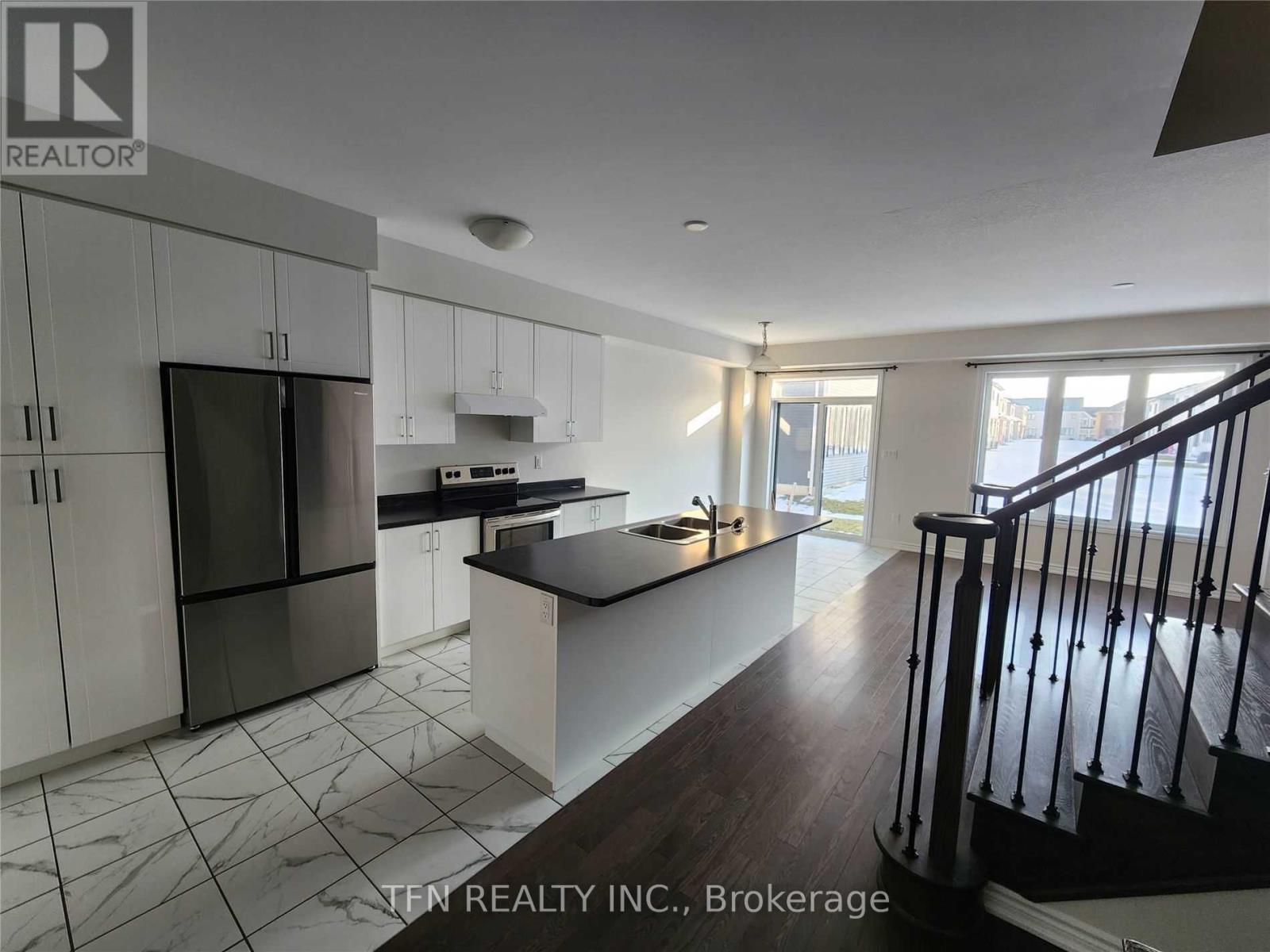 97 Rainbow Drive, Haldimand, Ontario  N3W 0E8 - Photo 4 - X12879244