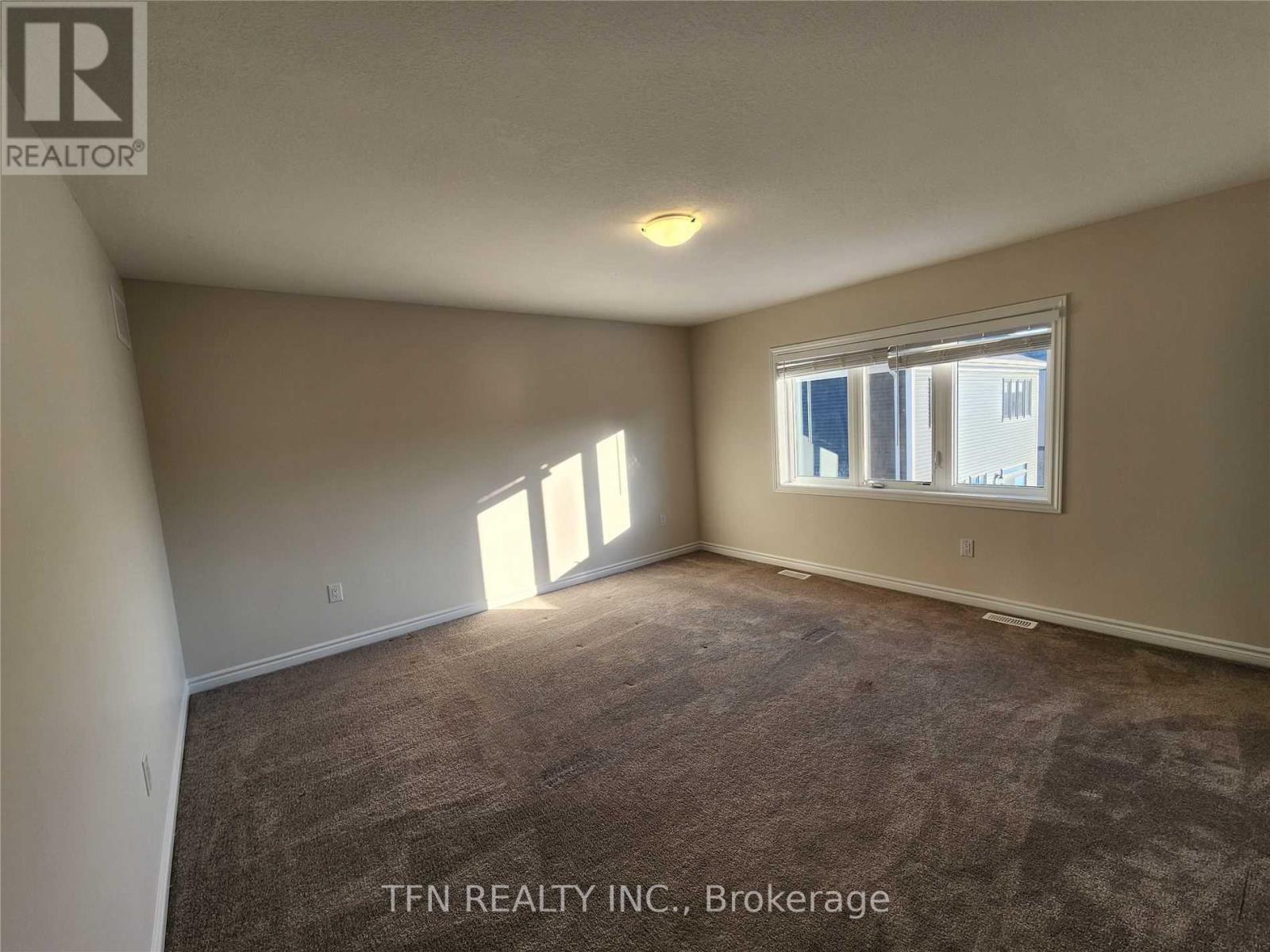 97 Rainbow Drive, Haldimand, Ontario  N3W 0E8 - Photo 8 - X12879244