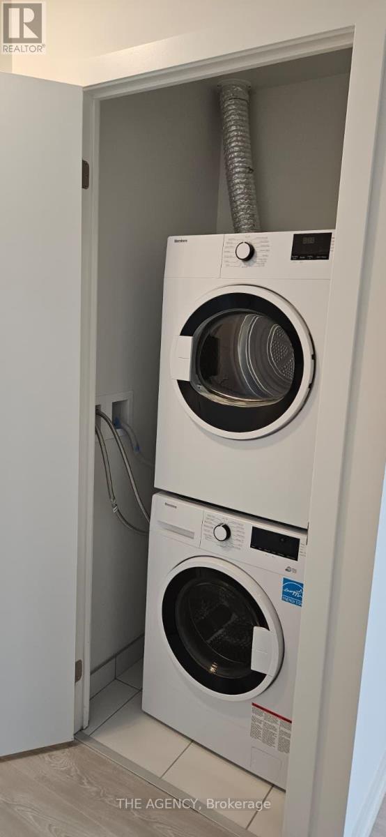 2005 - 1 Quarrington Lane, Toronto, Ontario  M3C 0S4 - Photo 17 - C12837692