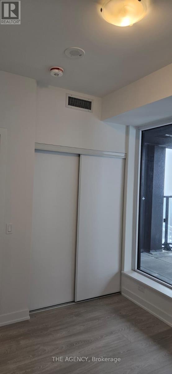 2005 - 1 Quarrington Lane, Toronto, Ontario  M3C 0S4 - Photo 15 - C12837692