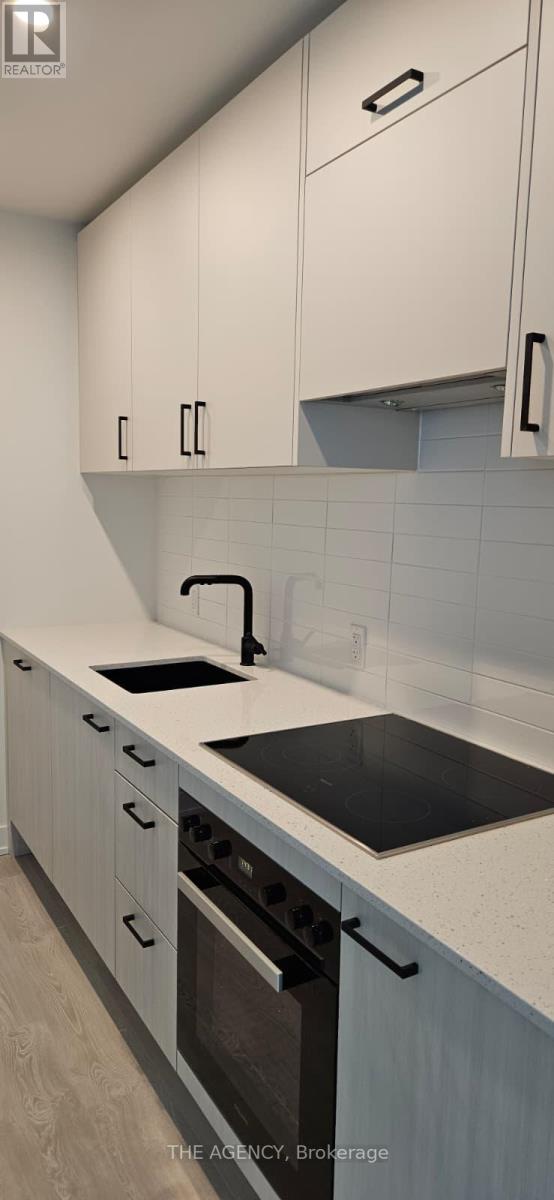 2005 - 1 Quarrington Lane, Toronto, Ontario  M3C 0S4 - Photo 8 - C12837692