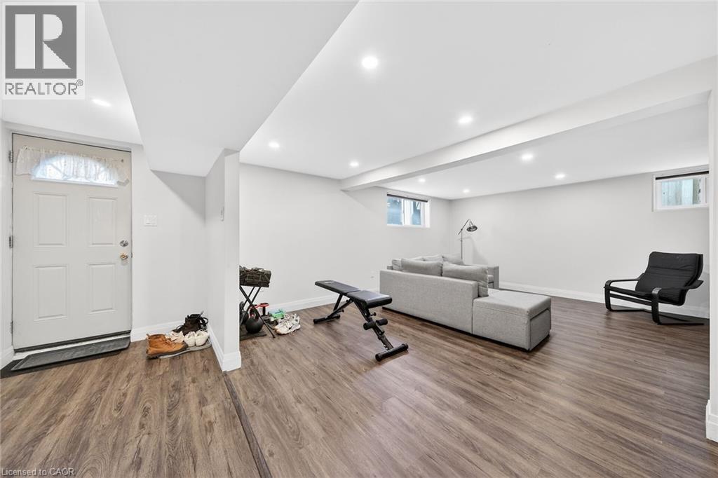 33 Glen Vista Drive, Hamilton, Ontario  L8K 5V5 - Photo 24 - 40808631