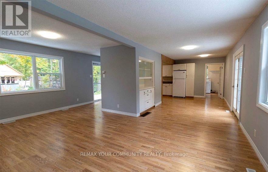 781 Edward Street, Innisfil, Ontario  L9S 2S2 - Photo 6 - N12872540