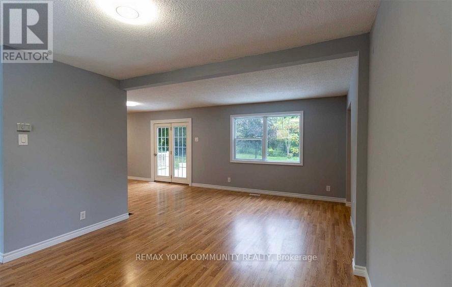 781 Edward Street, Innisfil, Ontario  L9S 2S2 - Photo 5 - N12872540