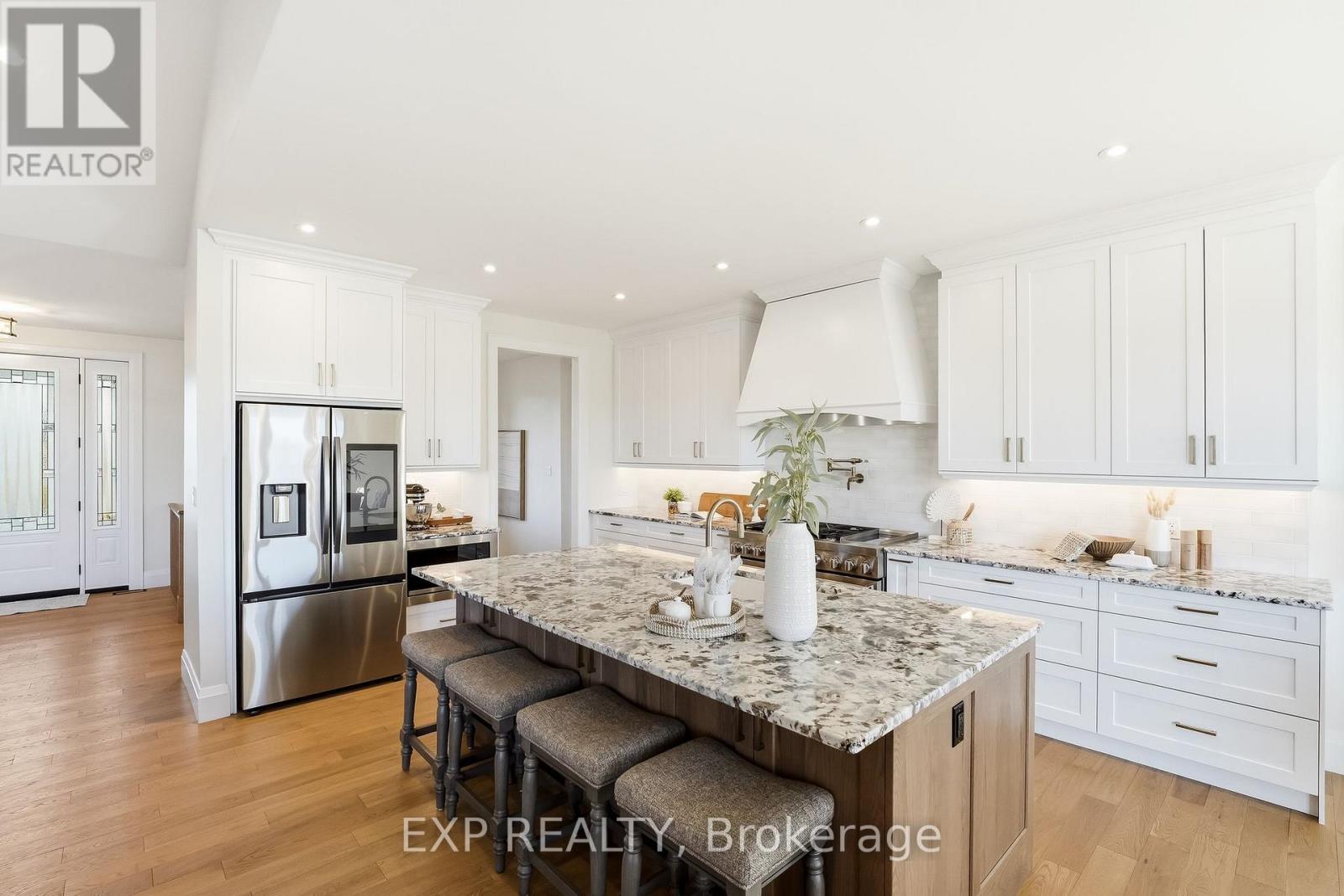 252 Hwy 7a, Kawartha Lakes, Ontario  L0A 1C0 - Photo 8 - X12874466