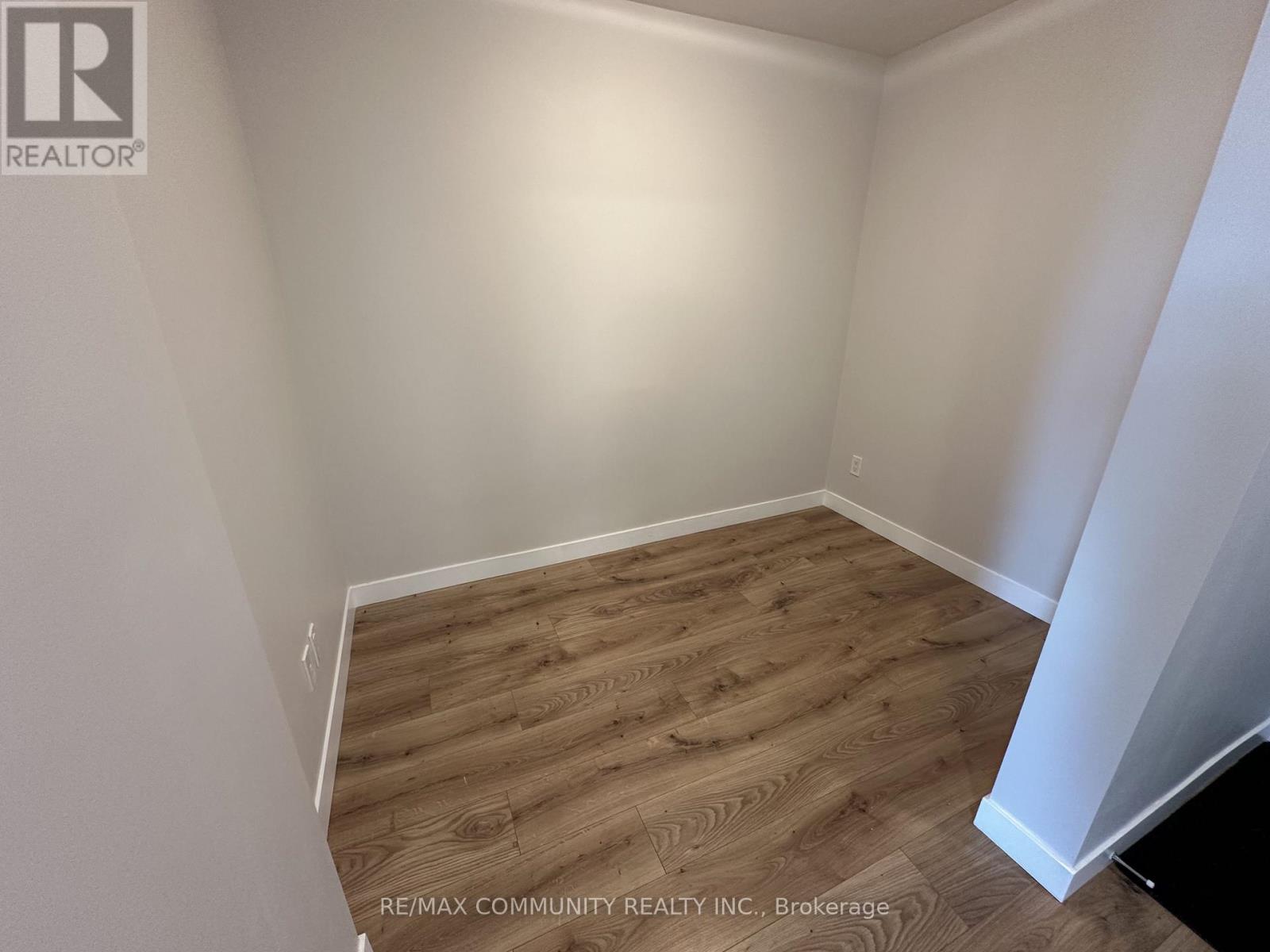 60 Frederick Street, Kitchener, Ontario  N2H 0C7 - Photo 14 - X12878908