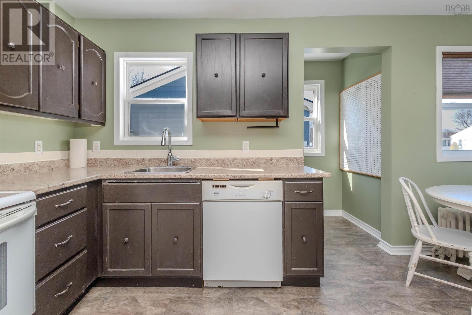 44 Archibald Avenue, Sydney, Nova Scotia  B1P 3L7 - Photo 15 - 202604508