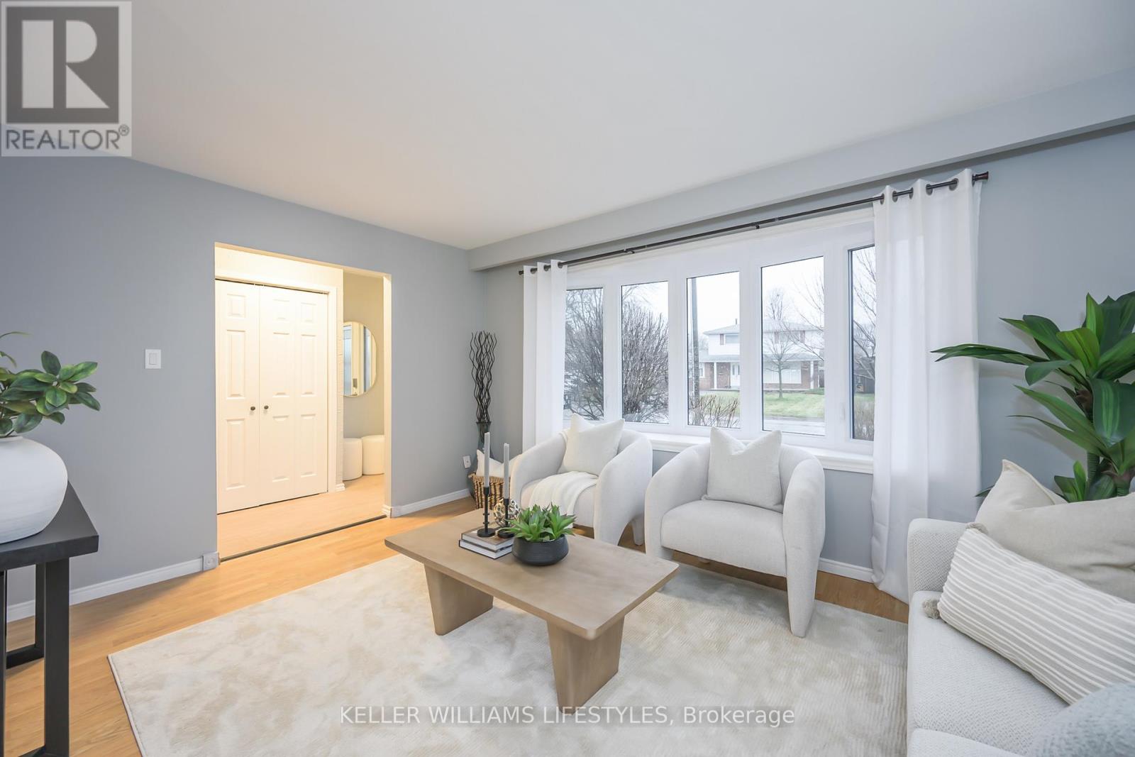 Photo 11 of 28 for 12 Stirling Crescent