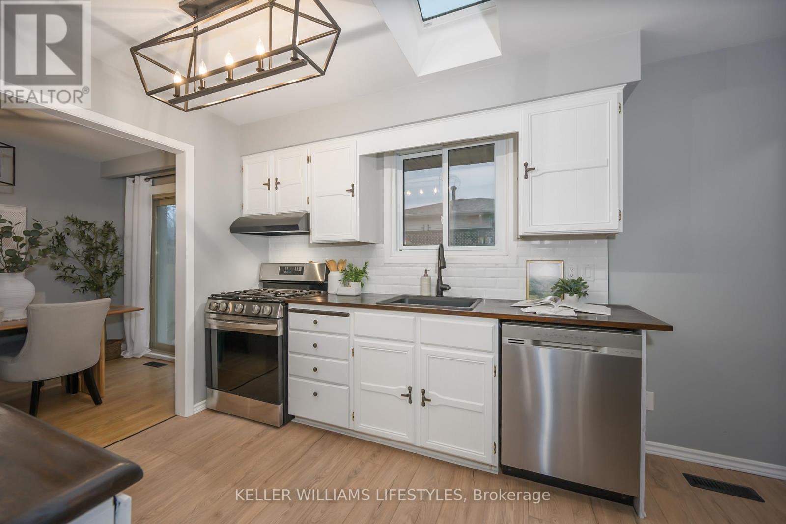 Photo 15 of 28 for 12 Stirling Crescent