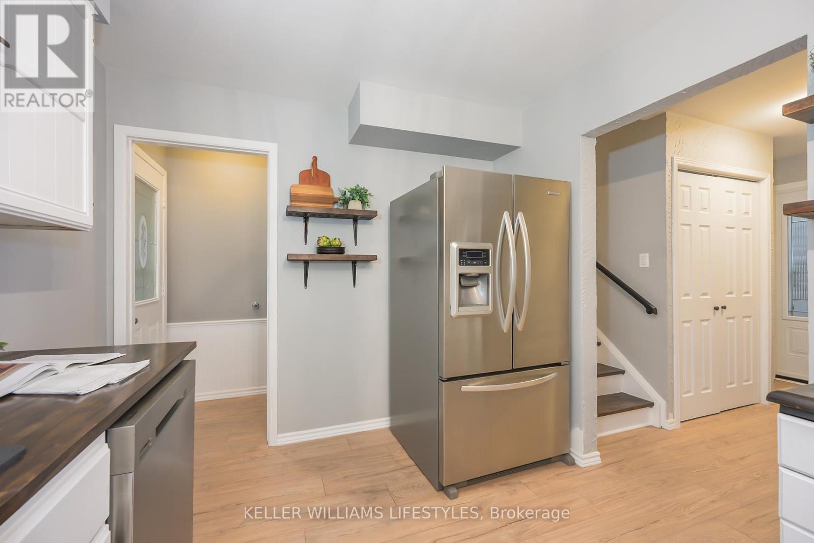 Photo 17 of 28 for 12 Stirling Crescent