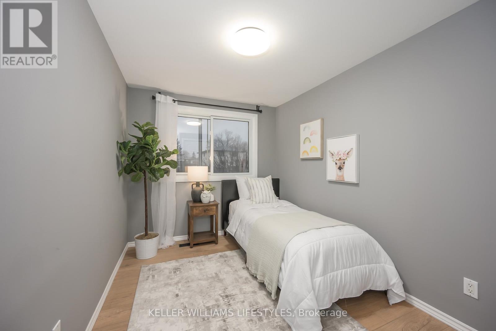 Photo 20 of 28 for 12 Stirling Crescent