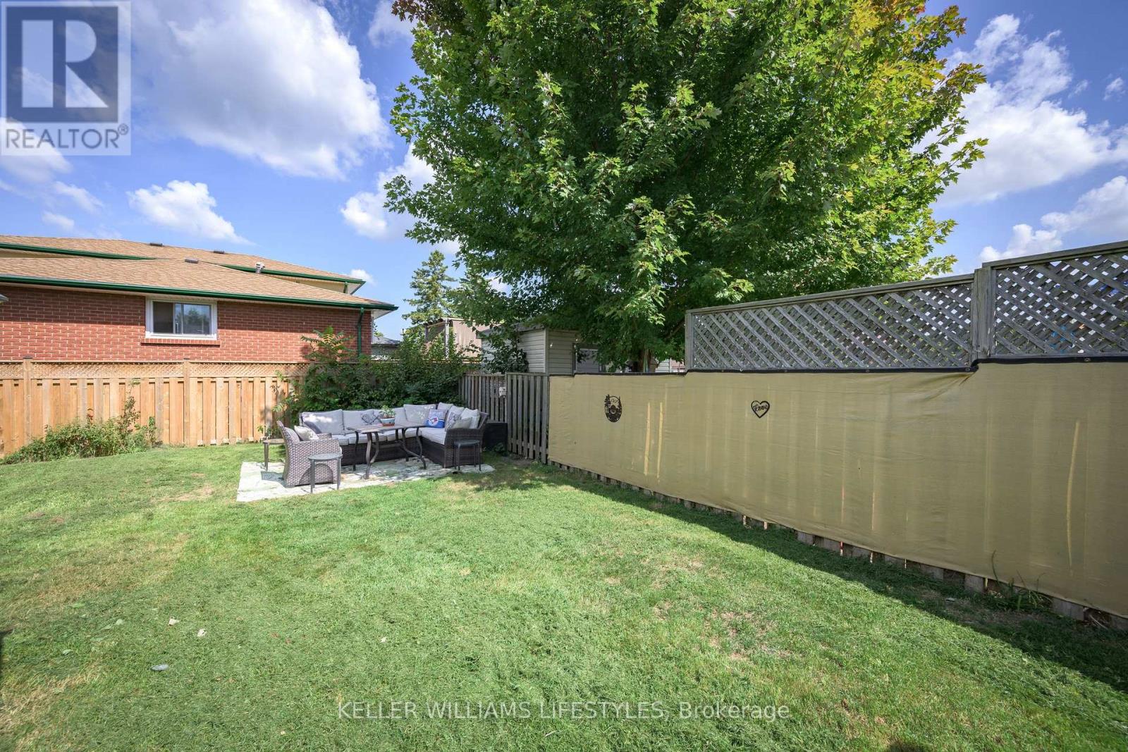 Photo 5 of 28 for 12 Stirling Crescent