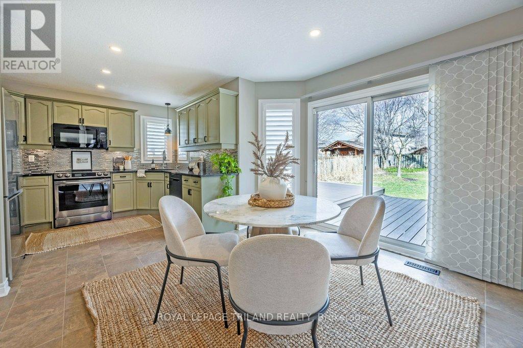 104 Stephen Moore Drive, Middlesex Centre, Ontario  N0L 1R0 - Photo 13 - X12879352