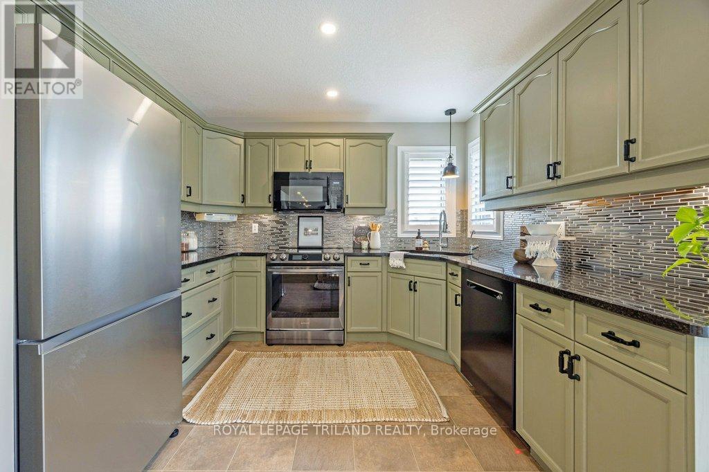 104 Stephen Moore Drive, Middlesex Centre, Ontario  N0L 1R0 - Photo 16 - X12879352