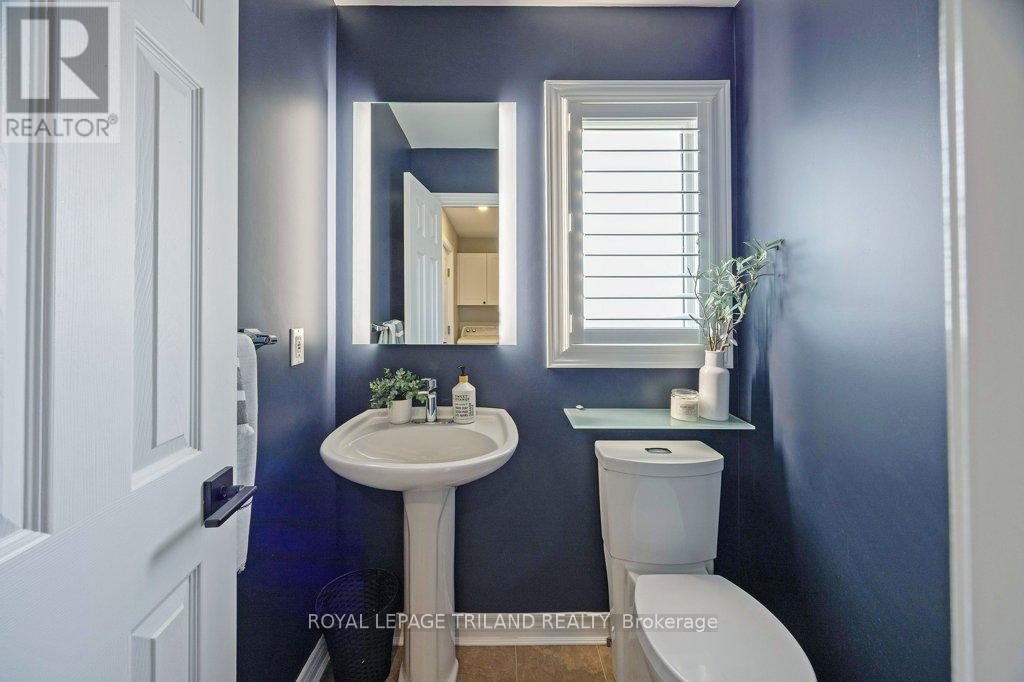 104 Stephen Moore Drive, Middlesex Centre, Ontario  N0L 1R0 - Photo 20 - X12879352