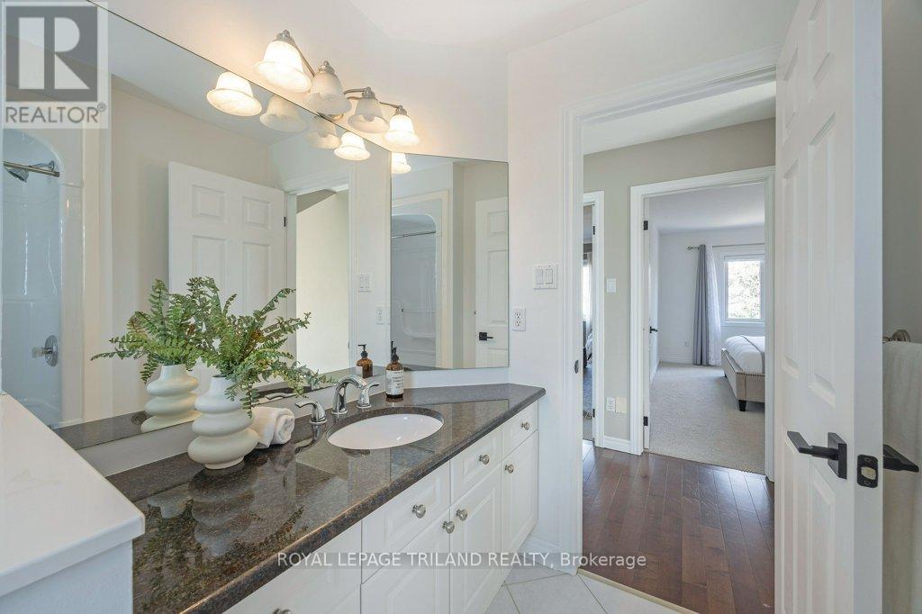 104 Stephen Moore Drive, Middlesex Centre, Ontario  N0L 1R0 - Photo 31 - X12879352