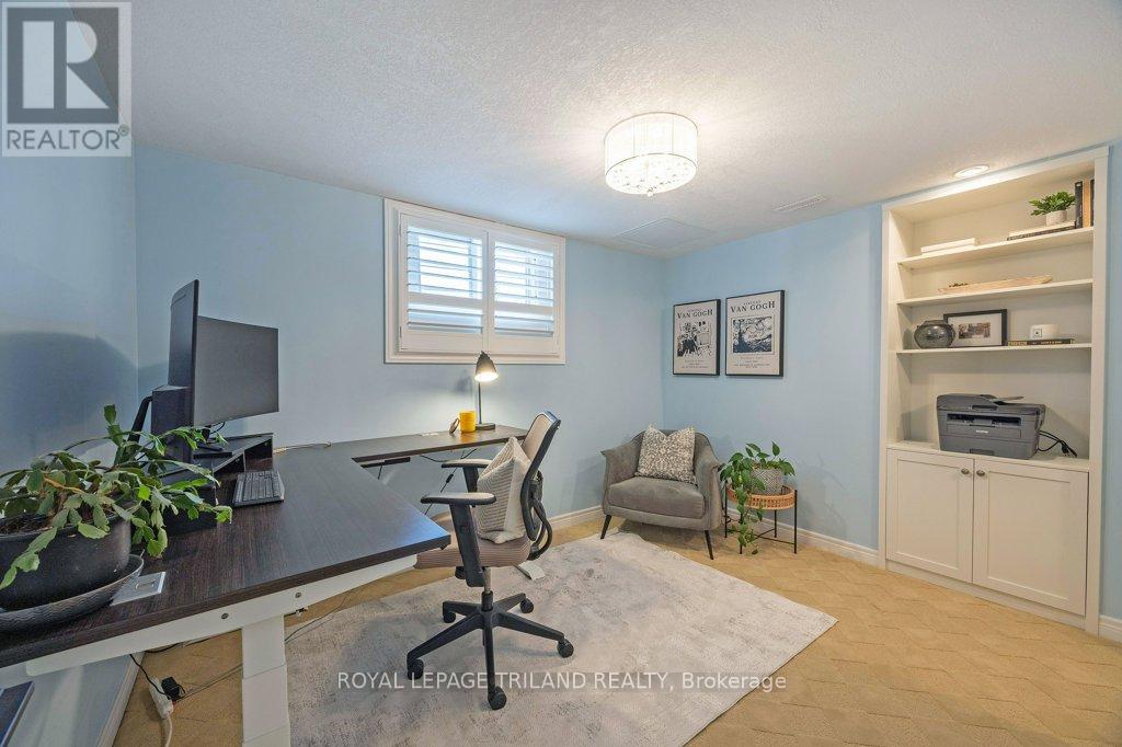 104 Stephen Moore Drive, Middlesex Centre, Ontario  N0L 1R0 - Photo 34 - X12879352