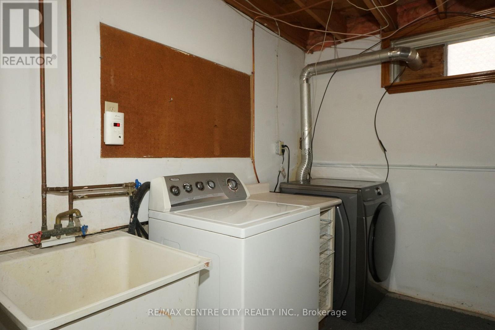 Photo 25 of 31 for 136 Concord Crescent